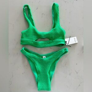 BONDEYE Bikini Set (worn once !) color: apple size: o/s